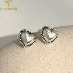 Vintage Twist Glossy Heart Ear Stud Earrings