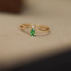 Silver Gold Retro Green Water Droplet Zircon Ring