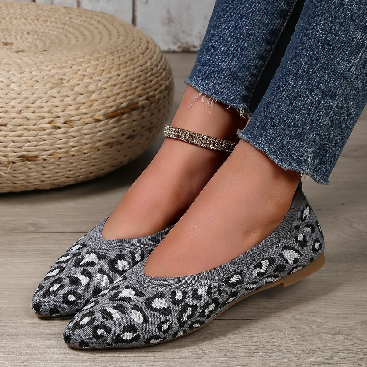 Summer Mesh Breathable Pointed Flat Shoes