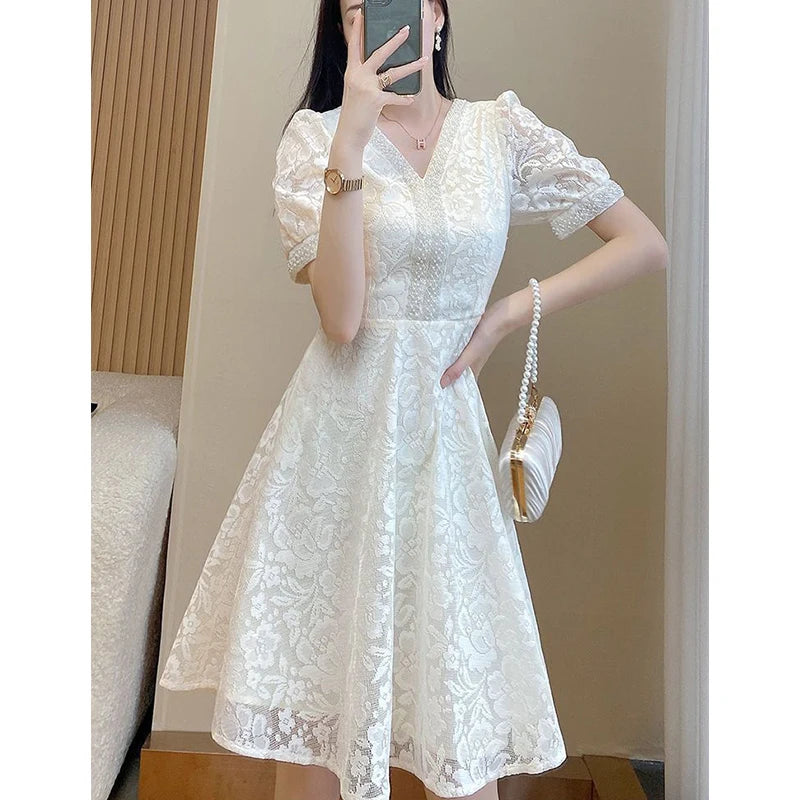 Fashion V-neck Elegant Beading Waist A-line Lace Dress