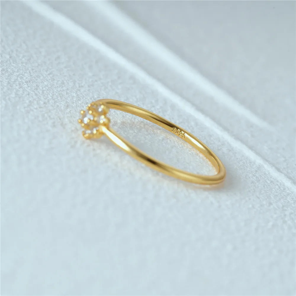 Simple Stylish Seven-Zircon Flower Ring