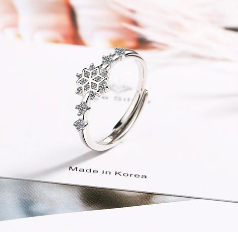 Cute Snowflake Ring