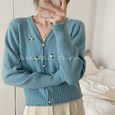 Floral Embroidered Crop Sweater V-neck Pearl Button Short Knit Cardigan