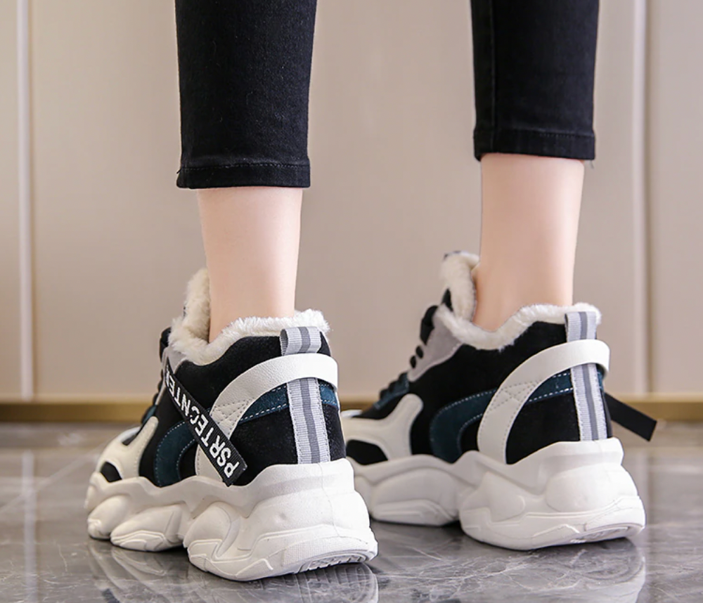 Platform Woman Boots Plush Casual Sneakers