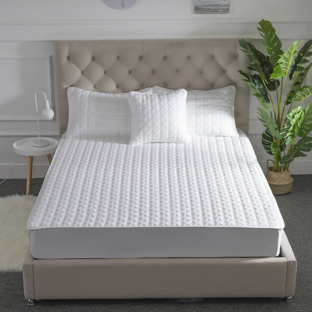 Washable Breathable Solid Color Mattress Cover Embossed Quilted