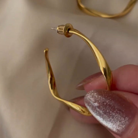 Stud Earrings for Women Vintage Elegant Gold Plated Twisted C Shape