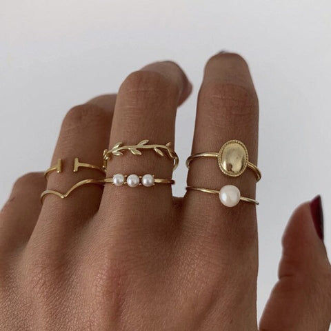 Bohemian Gold Pearl Leaf Joint Ring Set