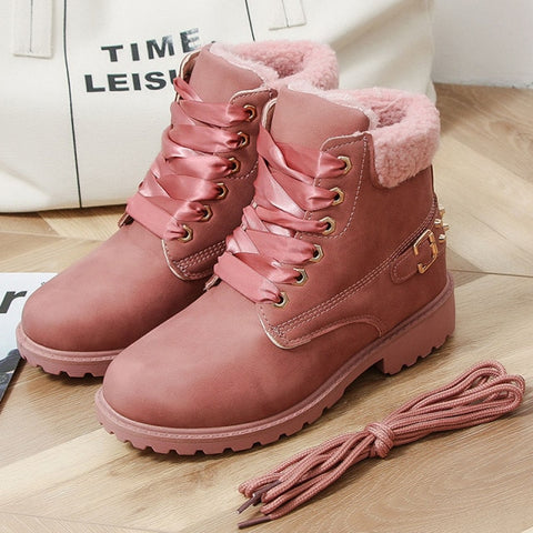 Fashion Martin Boots Women Winter Shoes with Rivets Lace-up