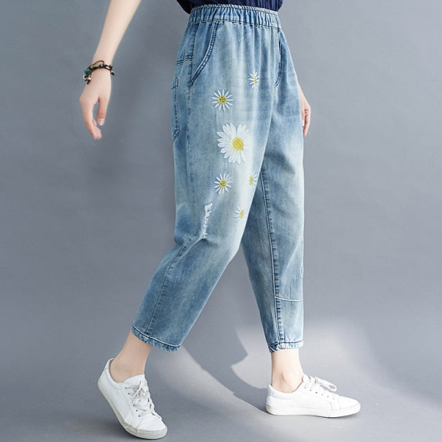 Embroidery Women Jeans Fashion Sweet Girl Ripped Hole Casual